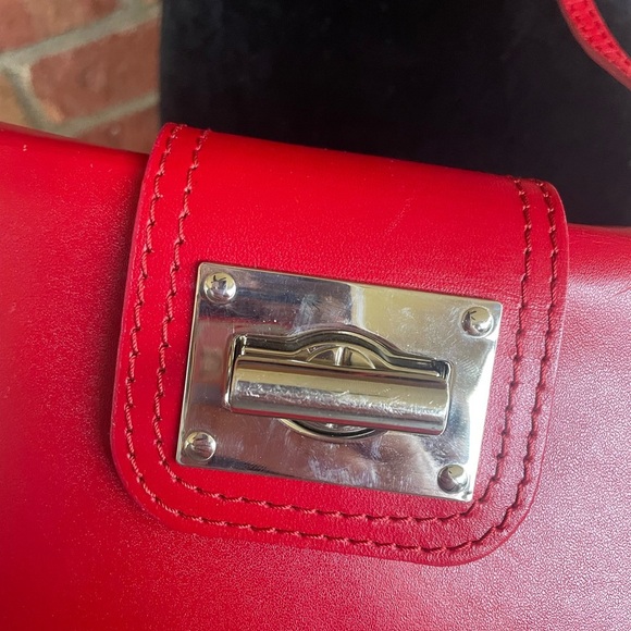 Vera Pelle Made in Italy Red Leather Crossbody Bag - Picture 4 of 8